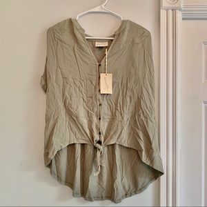 Olive Green short-sleeve blouse w/ buttons